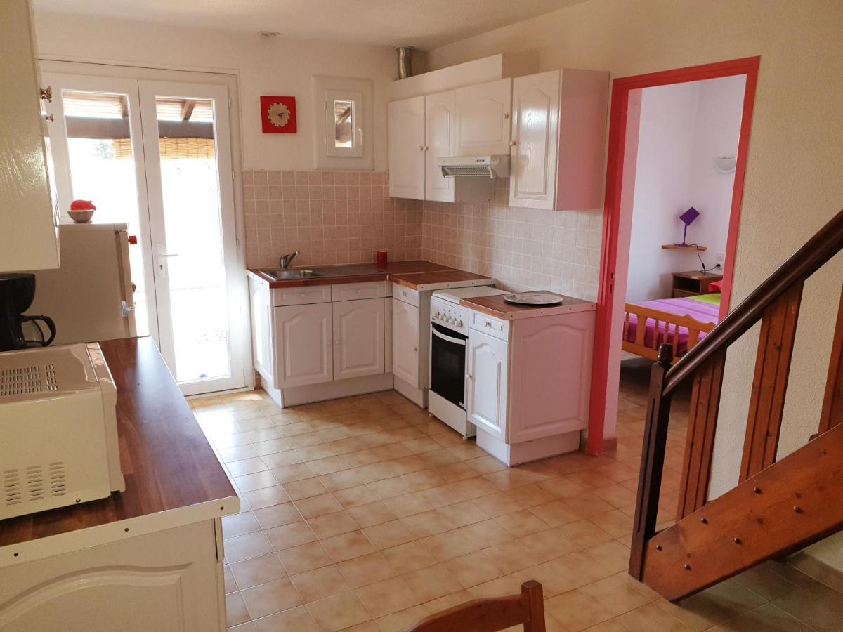 Gites Le Pressoir Vias Exterior foto