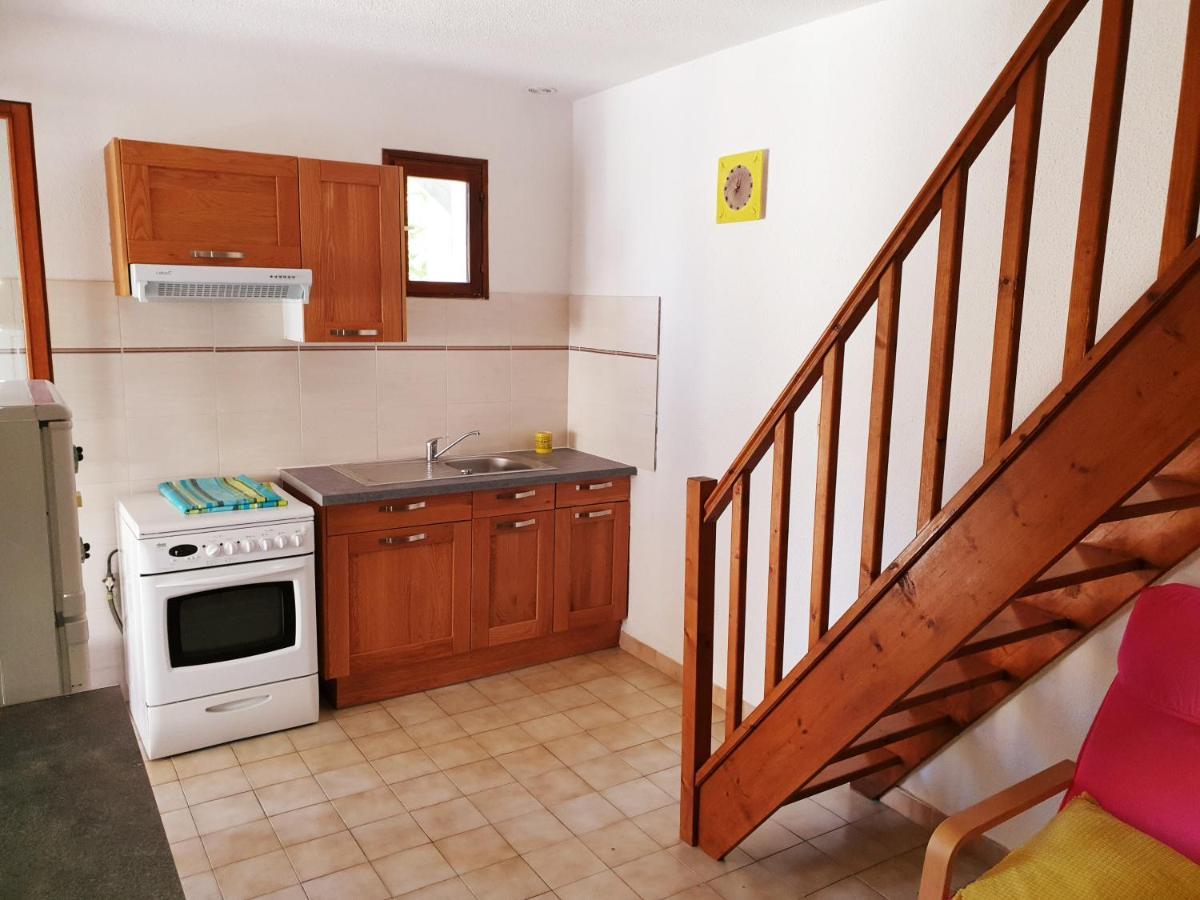 Gites Le Pressoir Vias Exterior foto